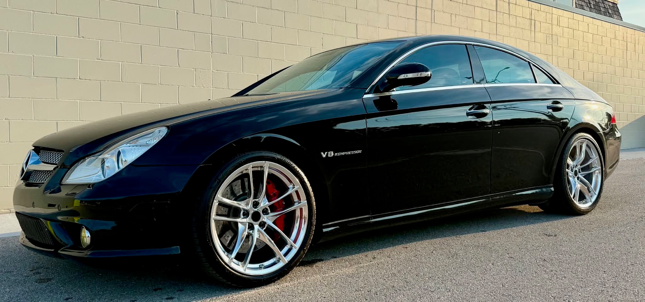 Black Mercedes CLS V8 Kompressor